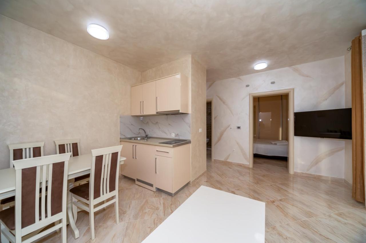 Kaom Lux Apartment Dobra Voda Exterior photo