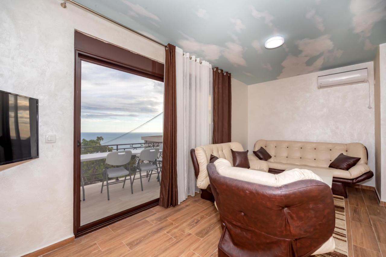 Kaom Lux Apartment Dobra Voda Exterior photo