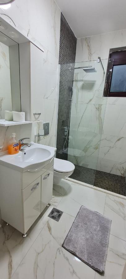 Kaom Lux Apartment Dobra Voda Exterior photo
