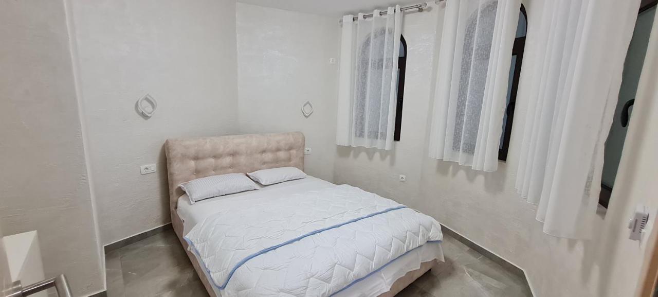 Kaom Lux Apartment Dobra Voda Exterior photo